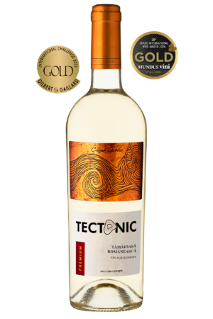 Tectonic Tamaioasa Romaneasca - Vin alb demisec