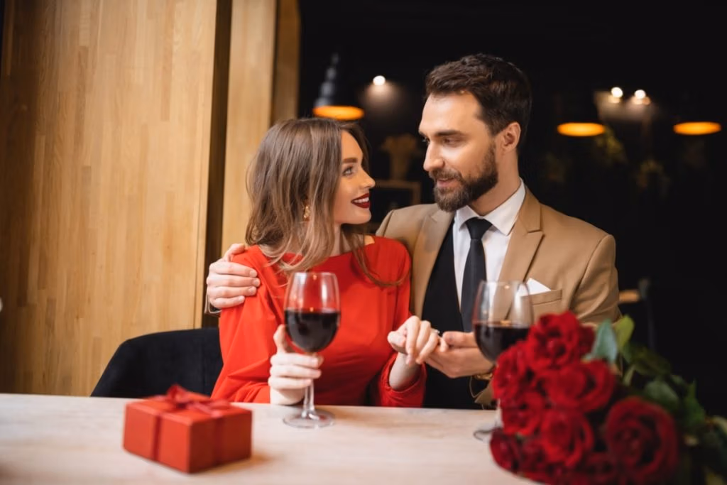Cum alegi vinul potrivit pentru o cină romantică? Cum alegi vinul potrivit pentru o cină romantică?