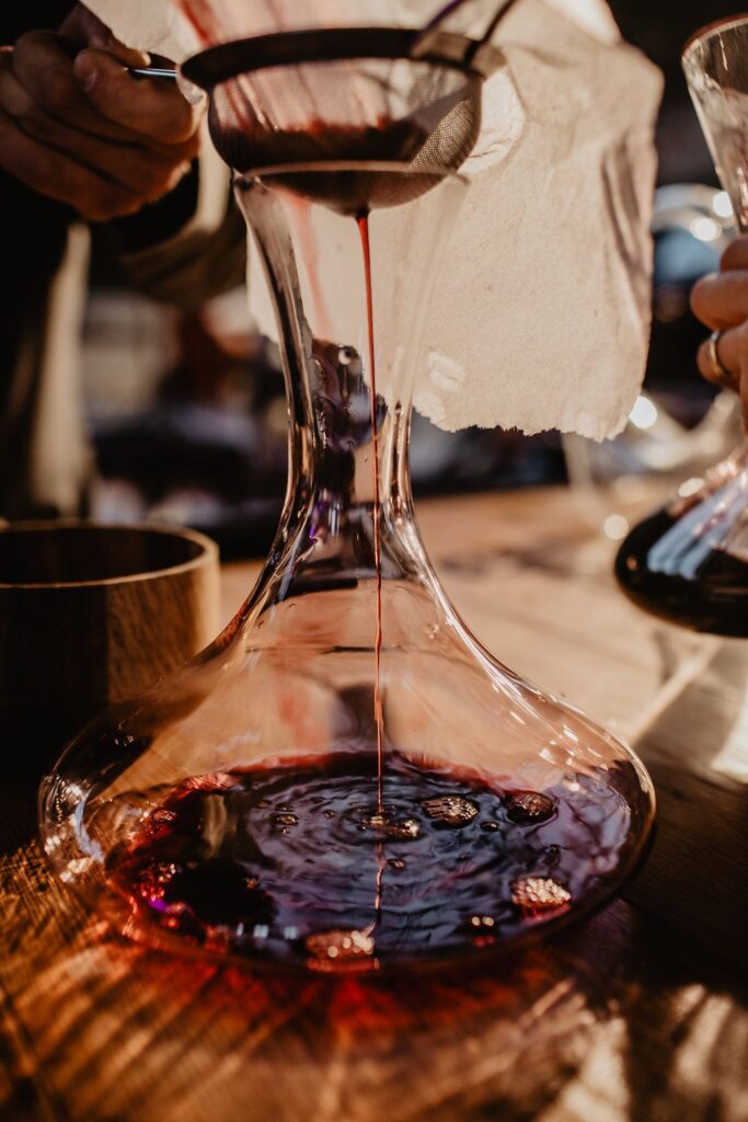 decantarea vinului